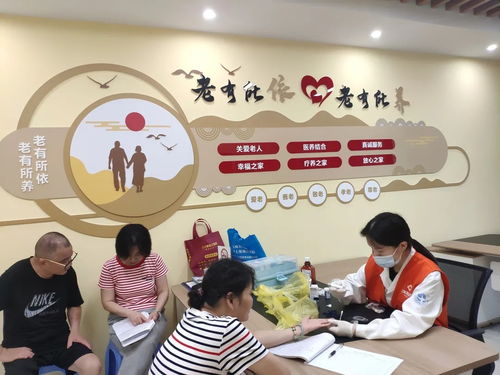 便民服務進社區，寶山居民在家門口享受理發、測血糖、量血壓等健康咨詢